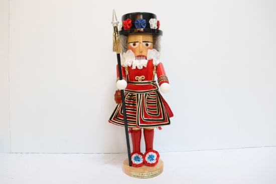 Steinbach   Nutcracker S1830- Beefeater (upstairs)