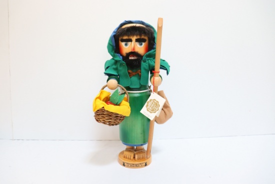 Steinbach   Nutcracker S890- Friar Tuck (upstairs)