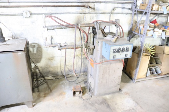 American Industrial spot welder