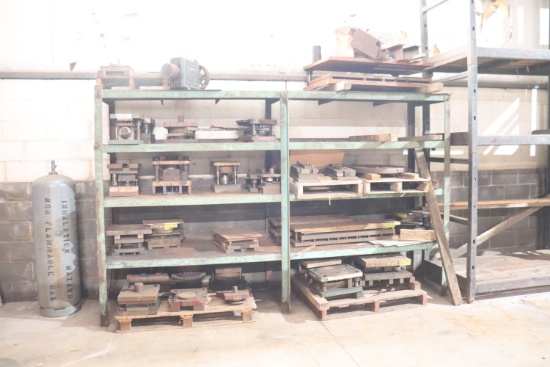 Mold Rack with molds