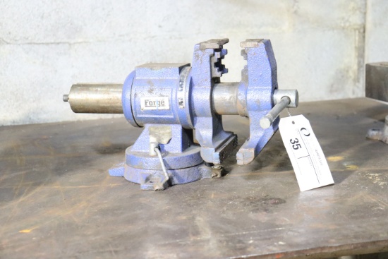 Forge bench vise