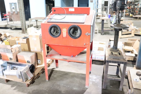 Blast cabinet