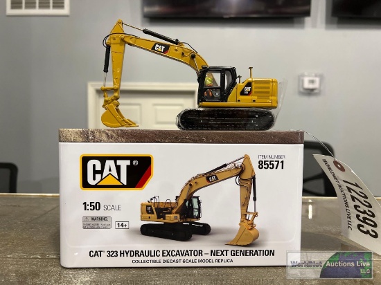 CATERPILLAR 323 NEXT GEN HYDRAULIC EXCAVATOR DIECAST