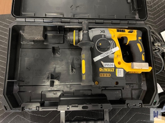 2020 DEWALT DCH273 1 20V MAX SDS BRUSHLESS HAMMER, SN-W0GIP81