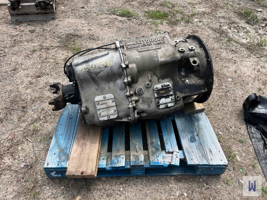 MAXITORQUE ES 284KB5220 P2 TRANSMISSION W/ DRIVE SHAFTS