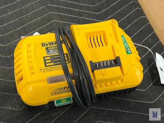 2020 DEWALT DCB118 20V MAX LI-ION FAN COOLED FAST CHARGER
