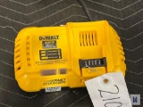 2021 DEWALT DCB118 20V MAX LI-ION FAN COOLED FAST CHARGER
