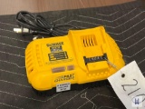 2021 DEWALT DCB118 20V MAX LI-ION FAN COOLED FAST CHARGER