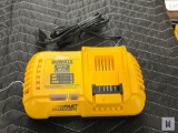2022 DEWALT DCB118 20V MAX LI-ION FAN COOLED FAST CHARGER