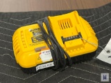 2021 DEWALT DCB118 20V MAX LI-ION FAN COOLED FAST CHARGER