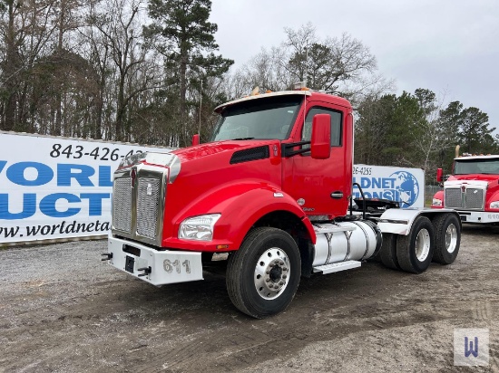 2021 KENWORTH T880 DAY CAB ROAD TRACTOR, VIN # 1XKZDP9X8MJ470561