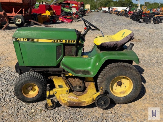 John Deere 420 Garden Tractor, Sn-M00420x223333