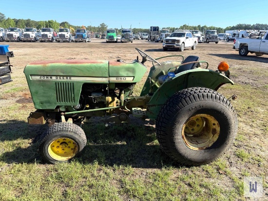 John Deere 850 Compact Utility Tractor, Sn-0850s007546 **Non-Runner**
