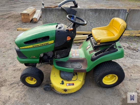 John Deere 125 Riding Lawn Mower, Sn-Unknown