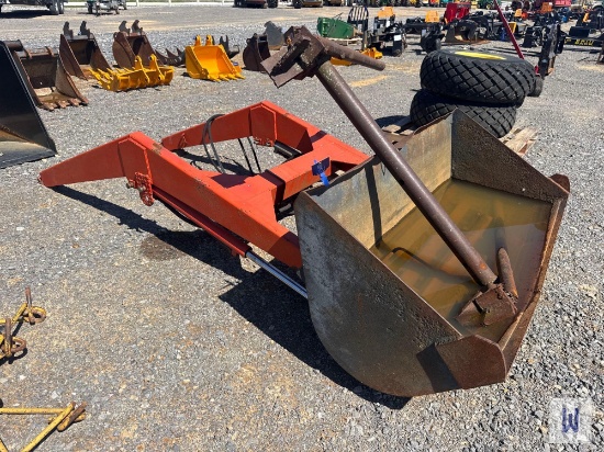 Hydraulic Front End Loader W/ 61 Gp Bucket