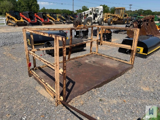8x5 WORK PLATFORM/BASKET W/ FORK POCKETS