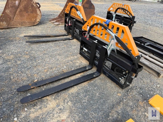 2025 Wolverine Pfa-11-3300g Hydraulic Side Shift Skid Steer Pallet Forks, Sn:Zw-05536