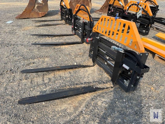 2025 Wolverine Pfa-11-3300g Hydraulic Side Shift Skid Steer Pallet Forks, Sn:Zw-04249