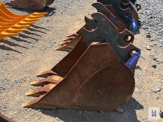 18 Digging Bucket