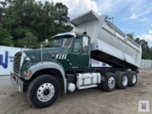 2005 Mack MR688S Tri Axle McNeilus 3213 32 yd | Proxibid
