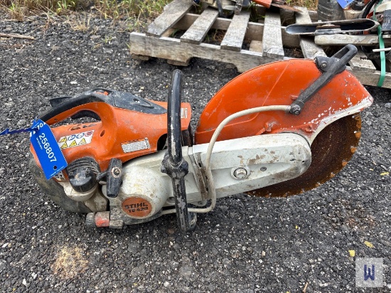LOT OF (1) STIHL TS420 CORDLESS GAS POWERED 14 CONCRETE SAW