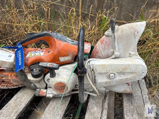 LOT OF (1) STIHL TS420 CORDLESS GAS POWERED 14 CONCRETE SAW