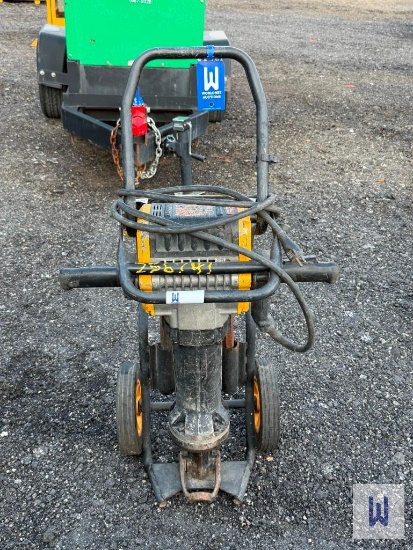 2021 DEWALT D25980 ELECTRIC PAVEMENT BREAKER, SN-023085