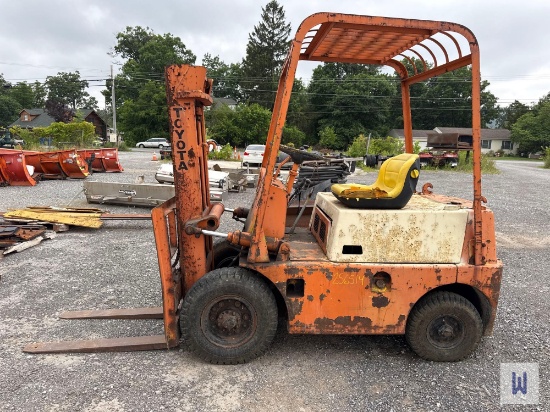 TOYOTA GAS POWERED FORKLIFT, SN-UNKNOWN