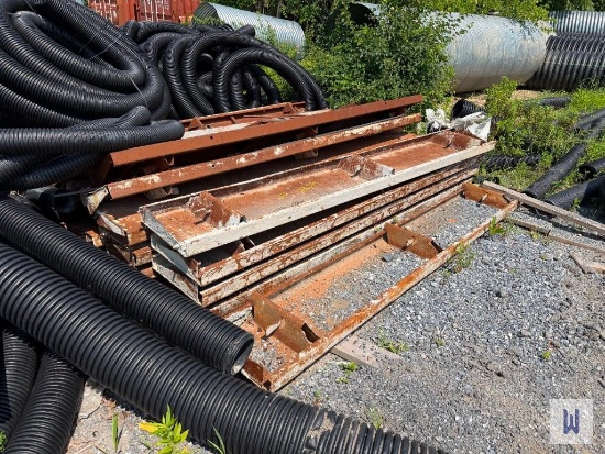 LOT OF 40+/- STEEL CONCRETE CURB FORMS