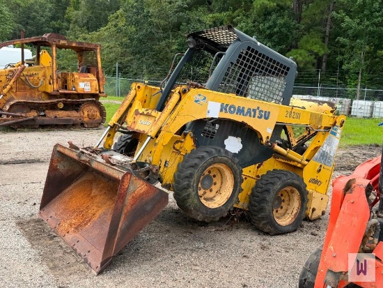 KOMATSU SK815-5N SKID STEER LOADER, SN-KMTSK005C36A3024 **NON-RUNNER**