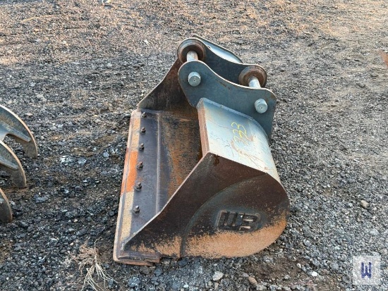 WB 1MNDCG42 MINI EXCAVATOR CLEAN OUT BUCKET, SN:22933-1
