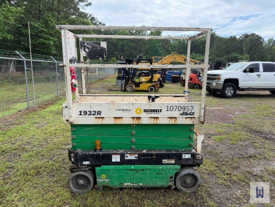 2018 JLG 1932R SCISSOR LIFT, SN-M200014605
