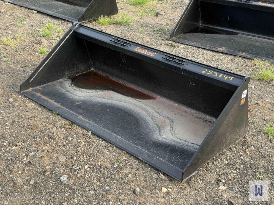UNUSED TOMAHAWK 66'' GP SKID STEER BUCKET