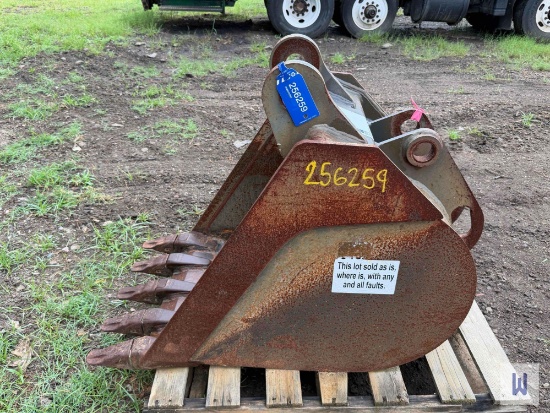 CASE 24'' BACKHOE DIGGING BUCKET, SN-48046508