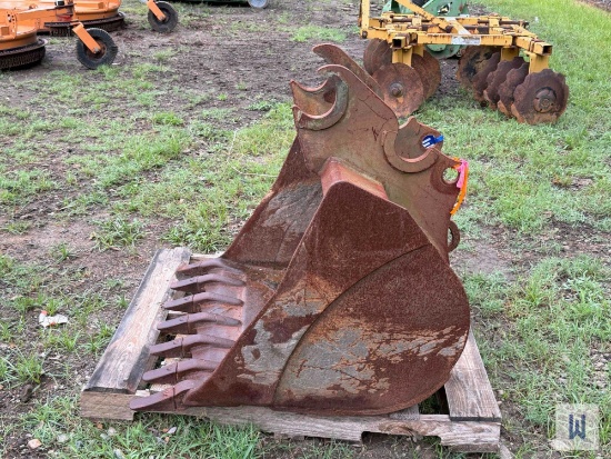 35'' MINI EXCAVATOR DIGGING BUCKET