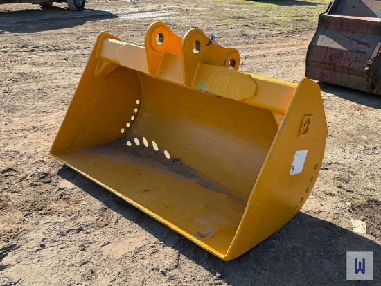 Balderson 72 Excavator Clean Out Bucket