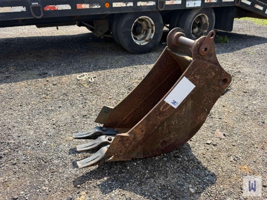 CATERPILLAR 12 DIGGING BUCKET, SN:CHMHDG08-051-0