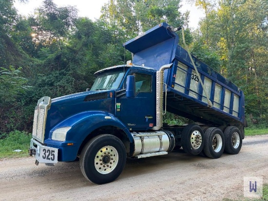 2017 KENWORTH T880 TRI-AXLE DUMP TRUCK, VIN-1NKZLP0X3HJ152413