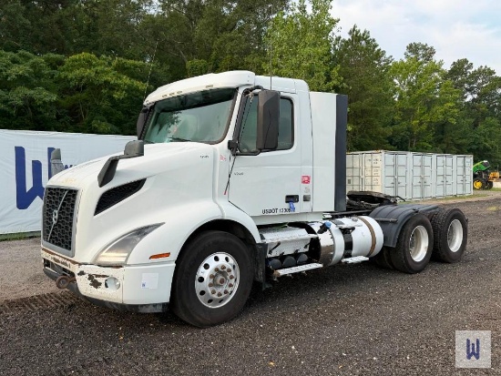 2019 VOLVO VNR64T DAY CAB ROAD TRACTOR, VIN # 4V4WC9DG7KN210411