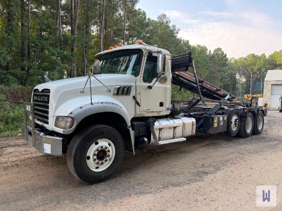 2019 Mack Gr64f Tri-Axle Rolloff Truck, Vin-1m2gr2gc7km005266