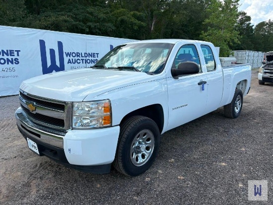 2011 CHEVROLET SILVERADO 1500 PICKUP TRUCK, VIN # 1GCRCPEA8BZ258208