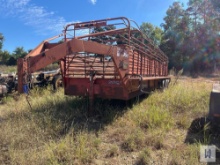 GOOSENECK LIVESTOCK TRAILER