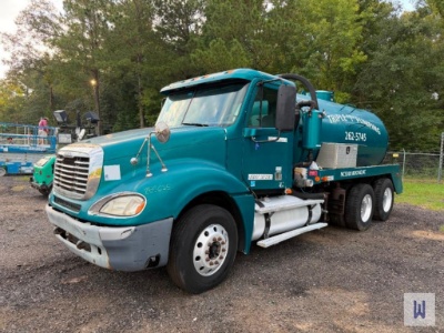 2007 Freightliner Columbia 120 Tandem Axle Pump Truck, VIN # 1fuja6ck67lx67824 **Non-Runner**