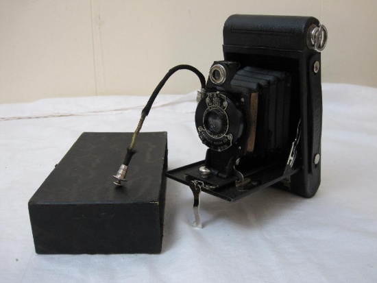 Vintage Kodak No. 2 Folding Hawk Eye Model B Camera, use film no. 120, c. 1930s, 1 lb 5 oz
