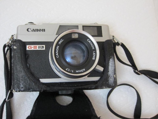 Vintage Canon Canonet QL17 G-III 35mm Camera/Rangefinder with carrying case, 1 lb 12 oz