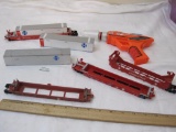 Lot of HO Scale Econo Scale Stacking Cars with Santa Fe Storage Containers and Space Sound Gun,