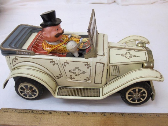 Vintage Pressed Tin Battery Operated Car, Trade Mark Alps Made in Japan, 1 lb 2 oz