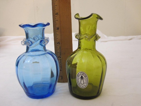 2 Vintage Pilgrim Handblown Glass Vases, green 5 " tall, blue 4.5" tall, 11 oz