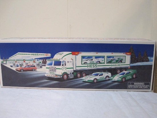 1997 Hess Truck Toy Truck and Racers, in original box, 2 lbs 3 oz
