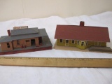 2 HO Scale Train Display Buildings including Freight Station and TYCO Platform Station, 7 oz
